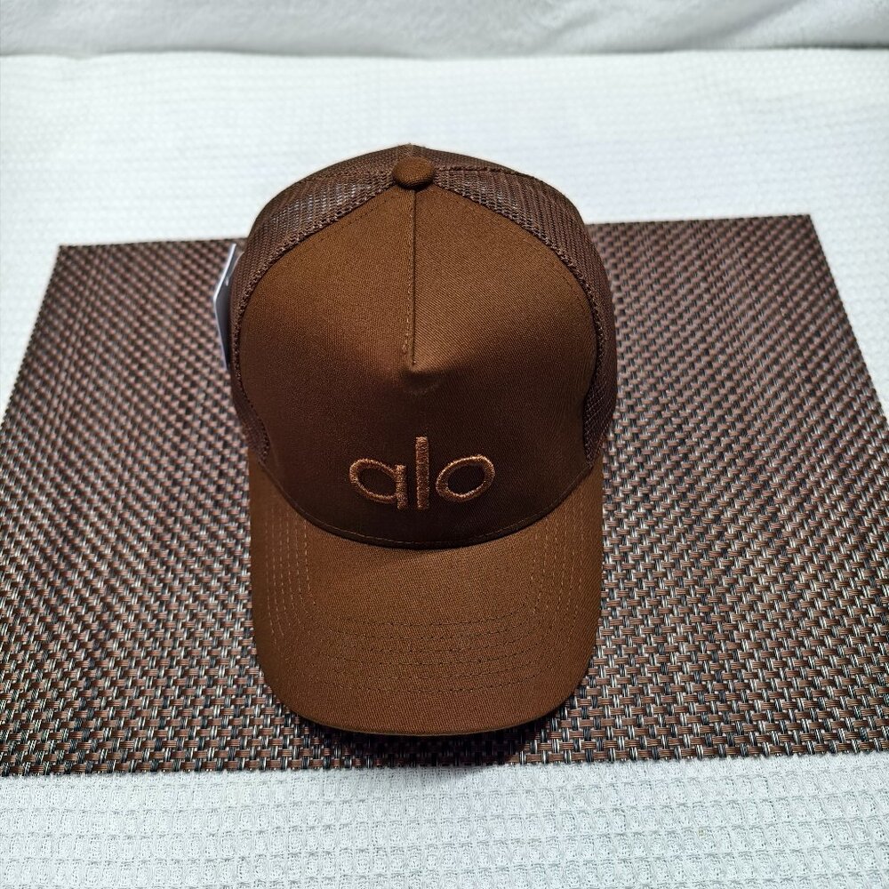 🔥NWT🔥ALO Yoga Lightweight Baseball Cap | Moisture-Wicking & Adjustable Fit